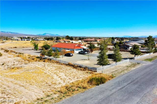 2801 Peggy Avenue, Pahrump, NV 89048