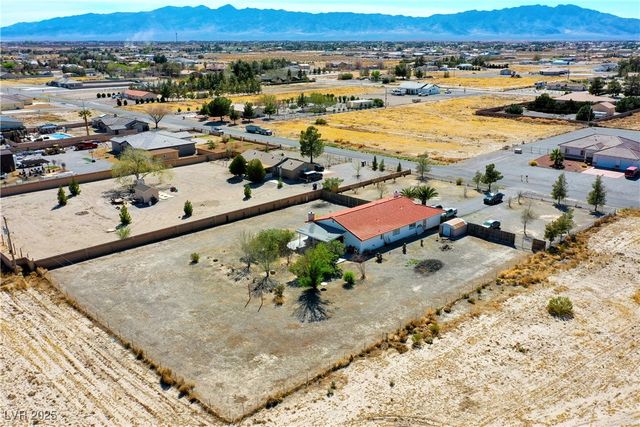 2801 Peggy Avenue, Pahrump, NV 89048