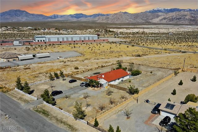 2801 Peggy Avenue, Pahrump, NV 89048