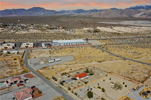 2801 Peggy Avenue, Pahrump, NV 89048