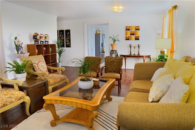 2801 Peggy Avenue, Pahrump, NV 89048