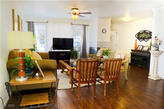 2801 Peggy Avenue, Pahrump, NV 89048