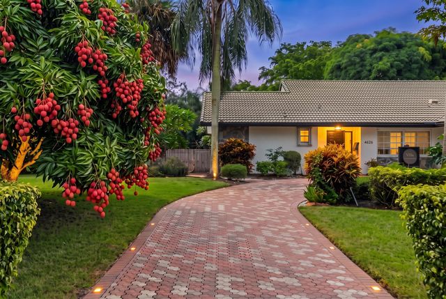 4526 Saint Andrews Drive, Boynton Beach, FL 33436