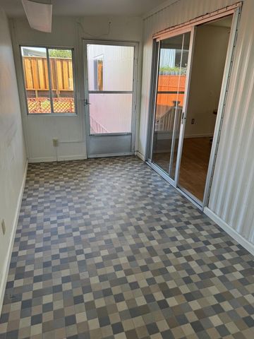 4425 Clares, Capitola, CA 95010