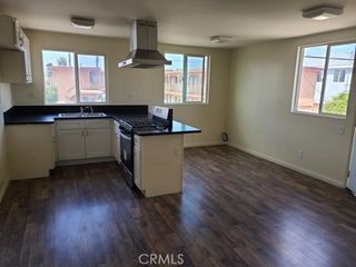 944 W 74th, Los Angeles, CA 90044