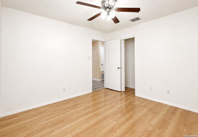 7630 PRESIDIO CRK, Boerne, TX 78015
