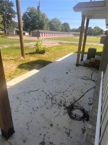 501 NW Avenue 3, Atkins, AR 72823