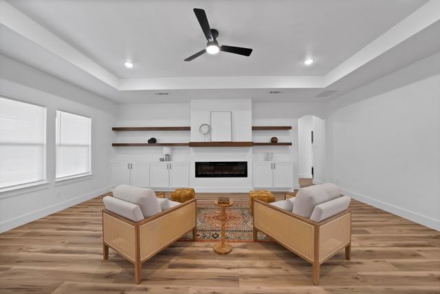 1271 E Myrtle Street, Fort Worth, TX 76104