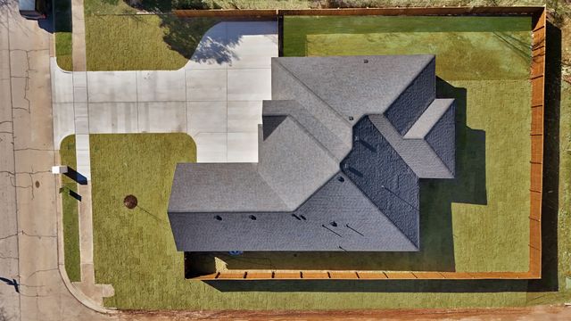 1271 E Myrtle Street, Fort Worth, TX 76104