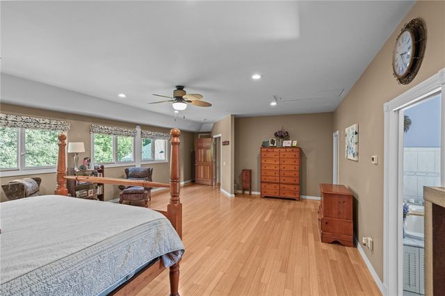 34 Arrow Lane, North Kingstown, RI 02852