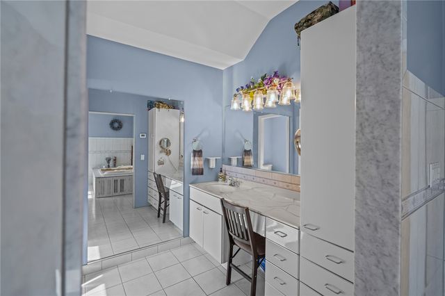 34 Arrow Lane, North Kingstown, RI 02852