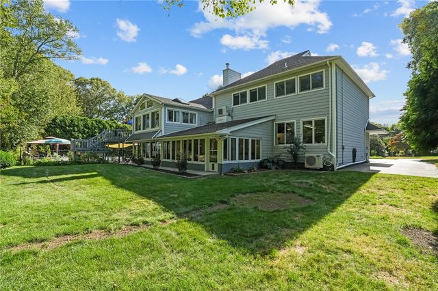 34 Arrow Lane, North Kingstown, RI 02852