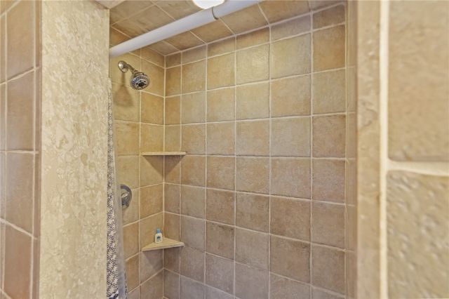 34 Arrow Lane, North Kingstown, RI 02852