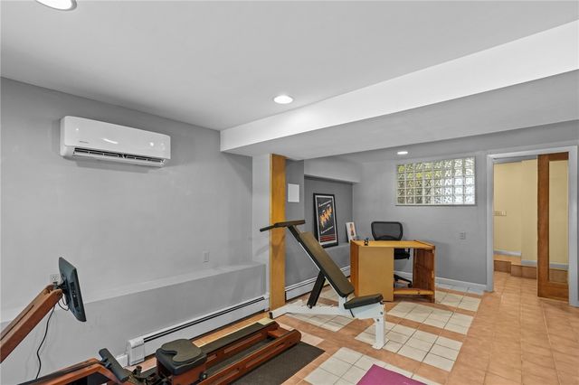 34 Arrow Lane, North Kingstown, RI 02852