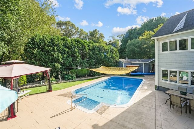 34 Arrow Lane, North Kingstown, RI 02852