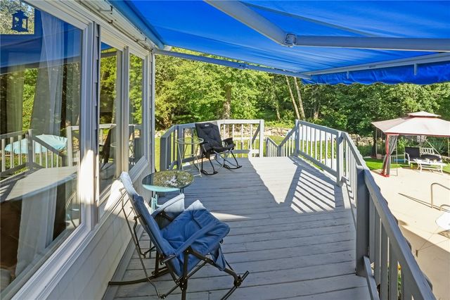 34 Arrow Lane, North Kingstown, RI 02852