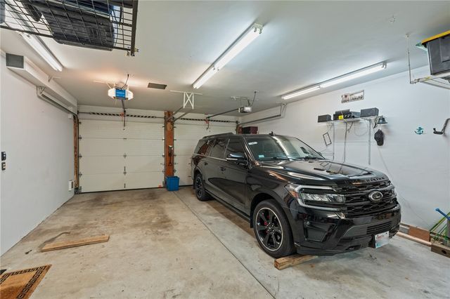 34 Arrow Lane, North Kingstown, RI 02852