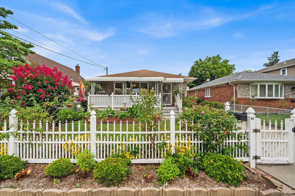 44 Belmont Boulevard, Elmont, NY 11003 — photo 2