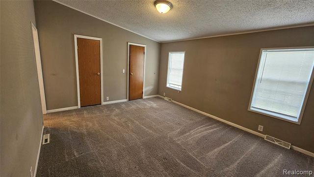 9481 Andrew Court, Davisburg, MI 48350