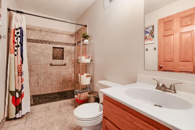 4745 Lexington Avenue NE, Andover, MN 55304