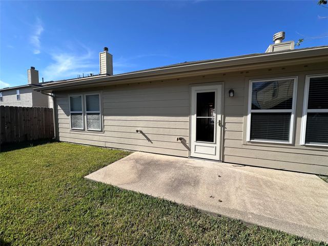 2303 Summit Meadow Drive, Houston, TX 77489