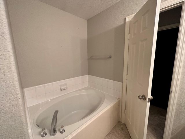 2303 Summit Meadow Drive, Houston, TX 77489