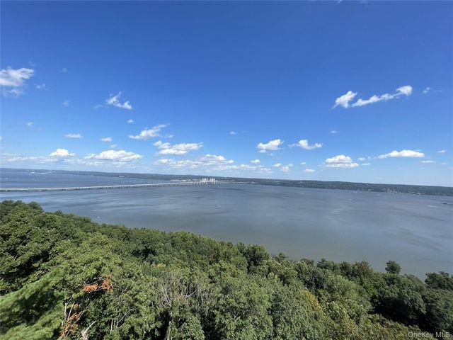 19 Shadyside Avenue, Nyack, NY 10960