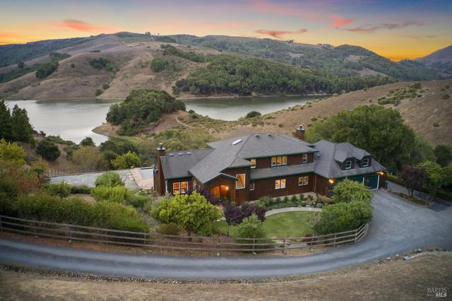6381 Nicasio Valley Rd, Nicasio, CA 94946
