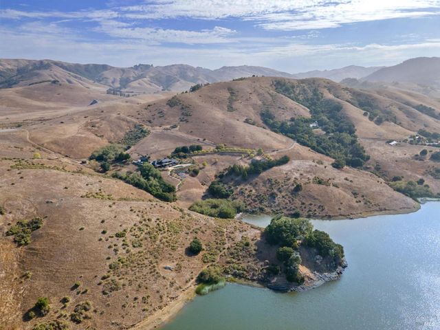 6381 Nicasio Valley Rd, Nicasio, CA 94946