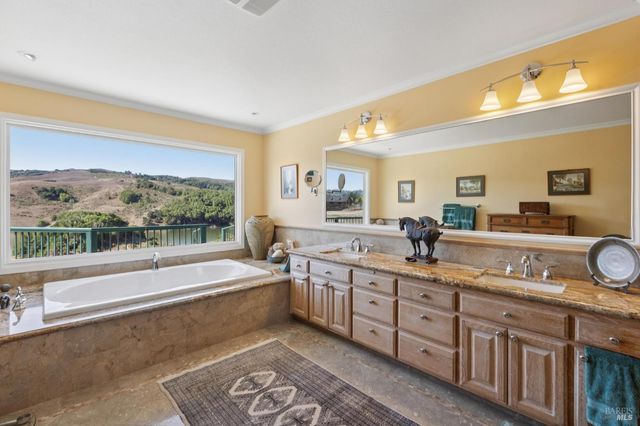 6381 Nicasio Valley Rd, Nicasio, CA 94946