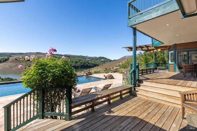 6381 Nicasio Valley Rd, Nicasio, CA 94946