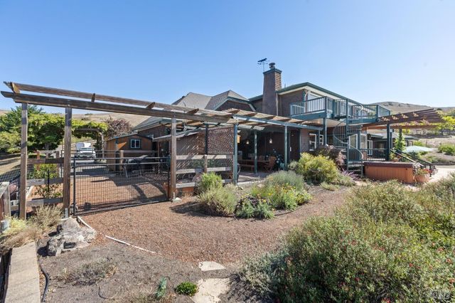 6381 Nicasio Valley Rd, Nicasio, CA 94946