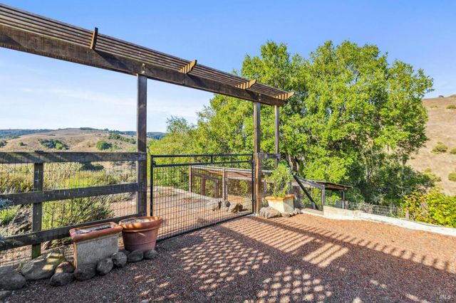 6381 Nicasio Valley Rd, Nicasio, CA 94946