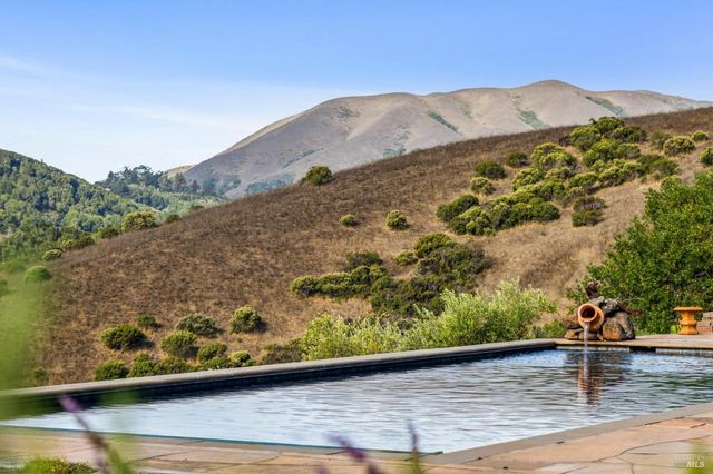 6381 Nicasio Valley Rd, Nicasio, CA 94946