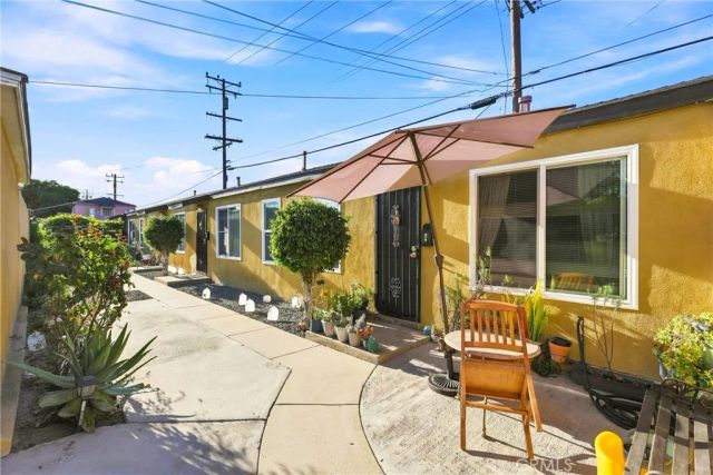 5115 Loma Vista, Maywood, CA 90270