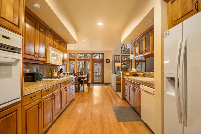 56954 Peppermill Circle 02-E, Sunriver, OR 97707
