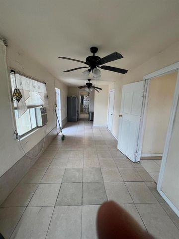 529 N 11th Street, Fort Pierce, FL 34950