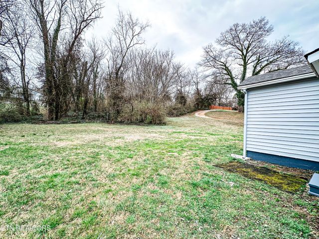 3619 McDonald Drive, Knoxville, TN 37914