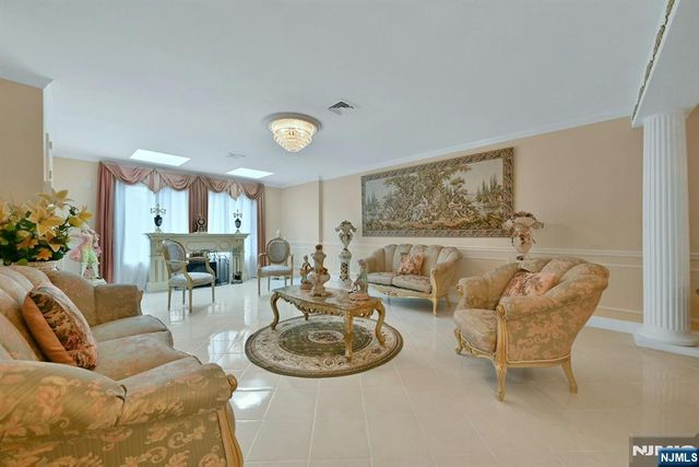 303 76th Street, North Bergen, NJ 07047
