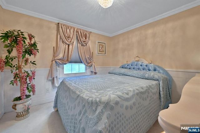 303 76th Street, North Bergen, NJ 07047