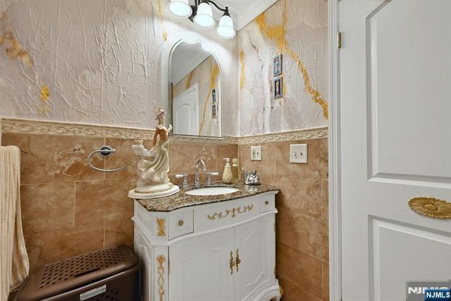 303 76th Street, North Bergen, NJ 07047