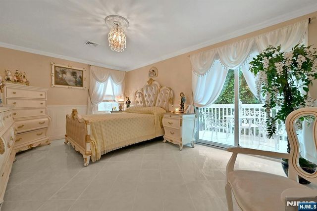 303 76th Street, North Bergen, NJ 07047