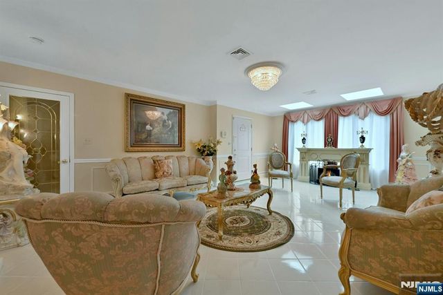 303 76th Street, North Bergen, NJ 07047