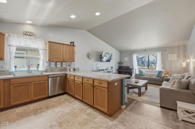 61382 SE Geary Drive, Bend, OR 97702