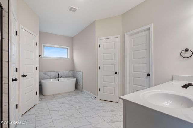 768 Lucas Lane, Hernando, MS 38632