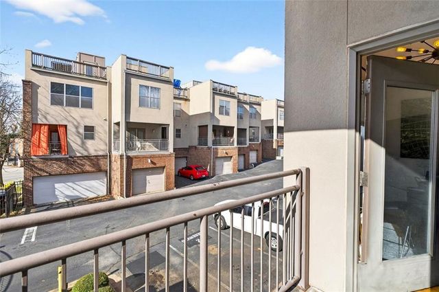 238 Walker SW Street 23, Atlanta, GA 30313