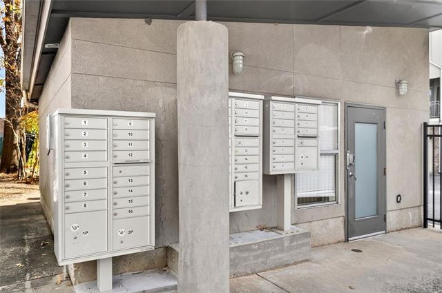 238 Walker SW Street 23, Atlanta, GA 30313