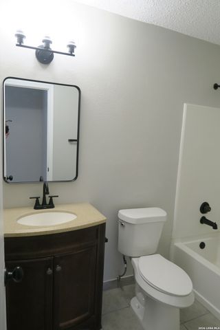 5546 Enchanted Draw, San Antonio, TX 78251