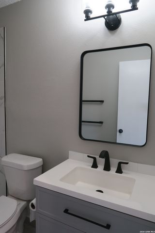 5546 Enchanted Draw, San Antonio, TX 78251