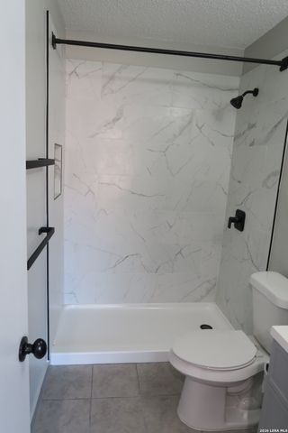 5546 Enchanted Draw, San Antonio, TX 78251